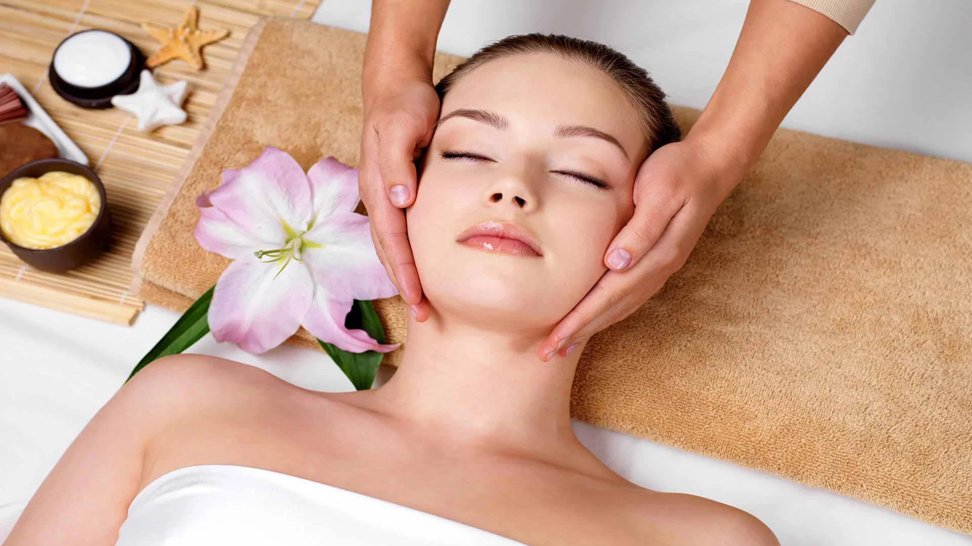Review Các Công Nghệ Tắm Trắng Mới Nhất Năm 2025 7 Top 7 Spa massage mặt tốt nhất tại TPHCM – KHOẺ & ĐẸP CLINIC
